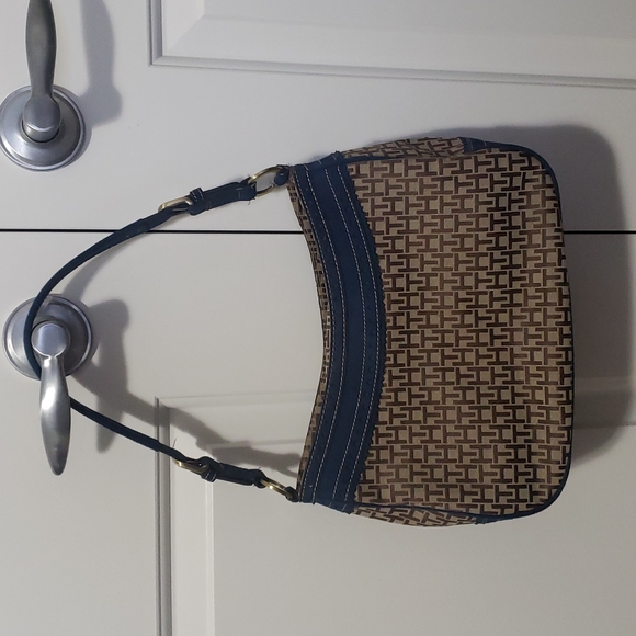 Tommy Hilfiger Purse - Picture 2 of 8